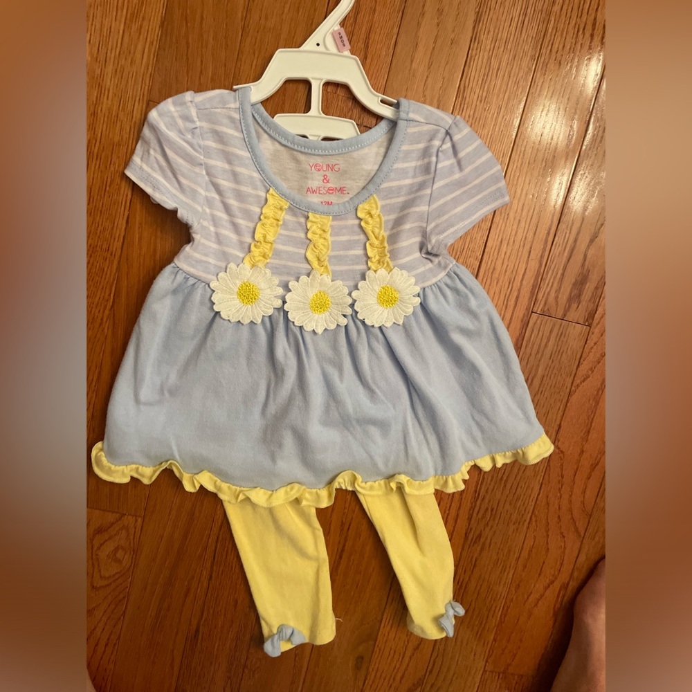 Young & Awesome two piece sweet Daisy outfit. 12 months